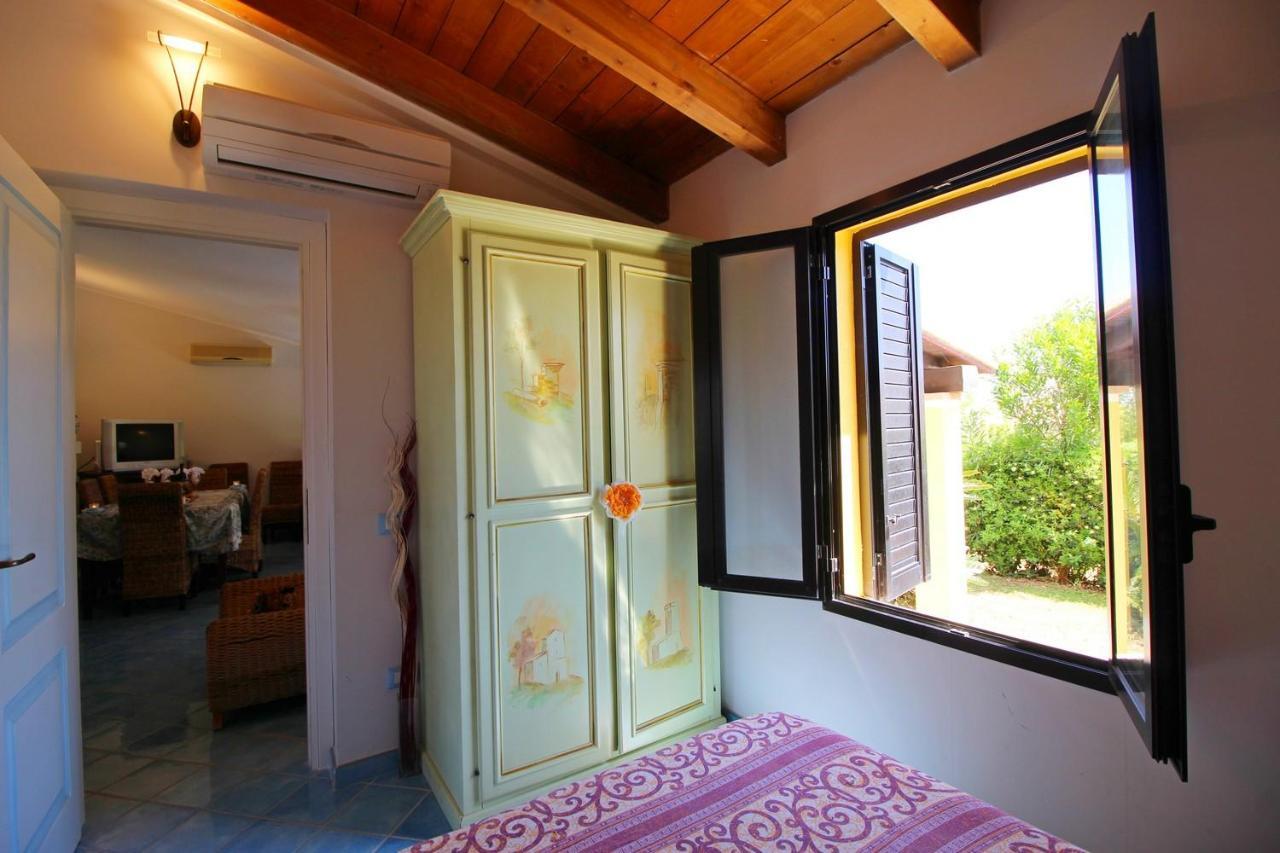 Villa Azzurra Nel Centro Di Costa Rei Exterior photo
