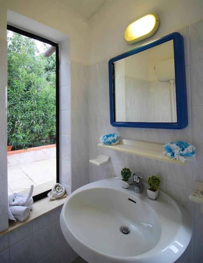 Villa Azzurra Nel Centro Di Costa Rei Exterior photo